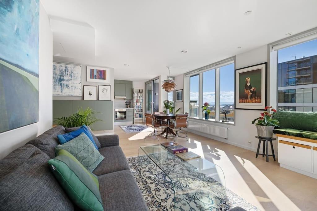 Modern 2Bed Room Sea View Apartment @ Oslo Barcode Exterior foto